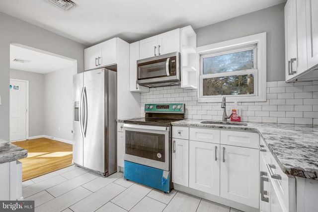 5 ROCKY BROOK CT, Hightstown, NJ 08520