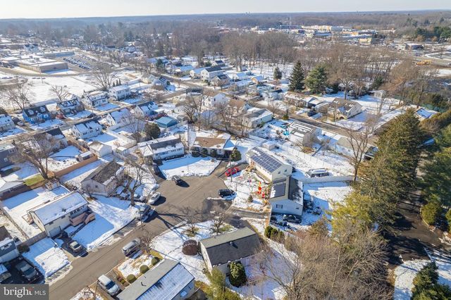 5 ROCKY BROOK CT, Hightstown, NJ 08520