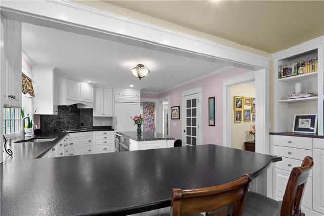 51 Ayrault Street, Newport, RI 02840