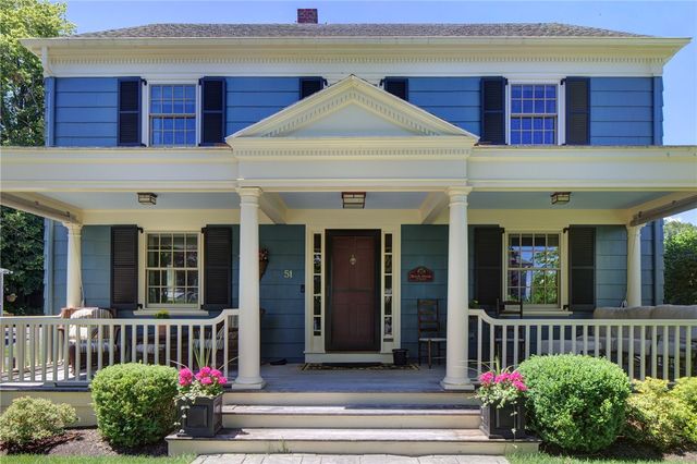 51 Ayrault Street, Newport, RI 02840
