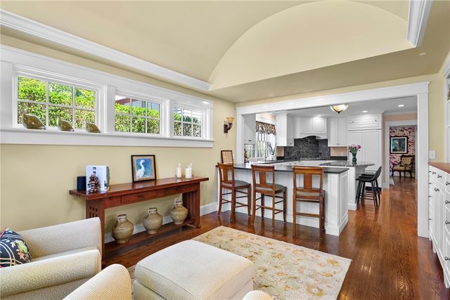 51 Ayrault Street, Newport, RI 02840
