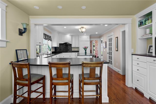 51 Ayrault Street, Newport, RI 02840