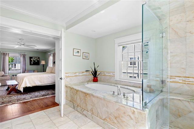 51 Ayrault Street, Newport, RI 02840