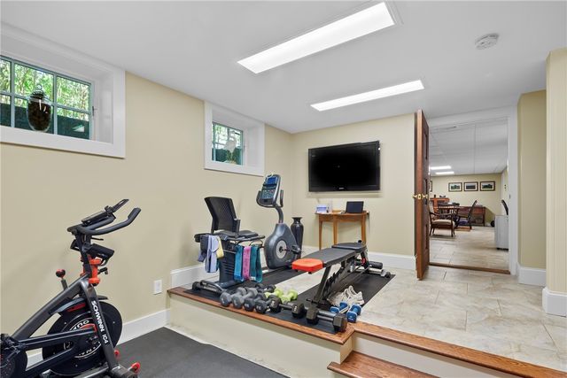 51 Ayrault Street, Newport, RI 02840