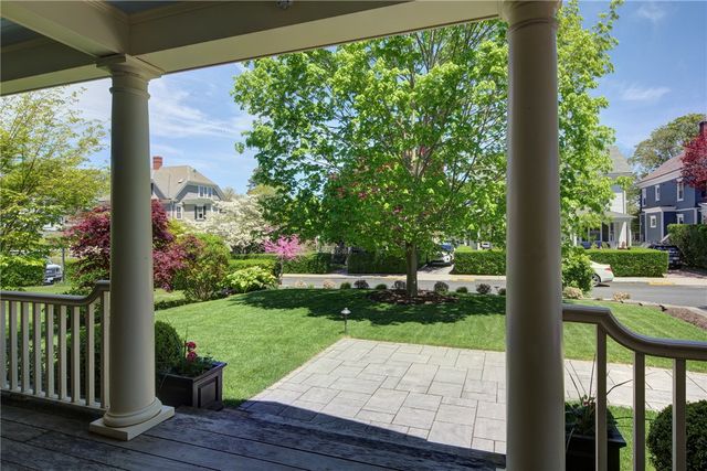 51 Ayrault Street, Newport, RI 02840