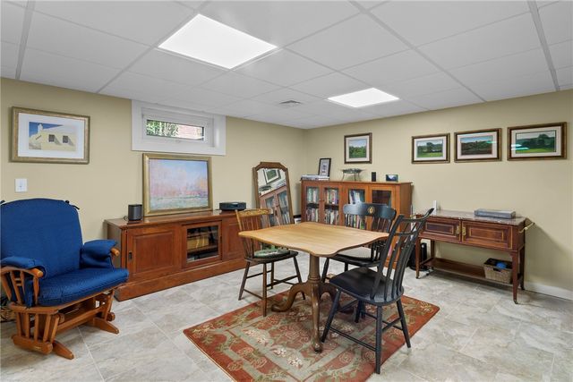 51 Ayrault Street, Newport, RI 02840