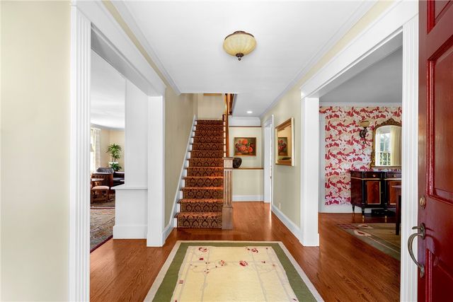 51 Ayrault Street, Newport, RI 02840