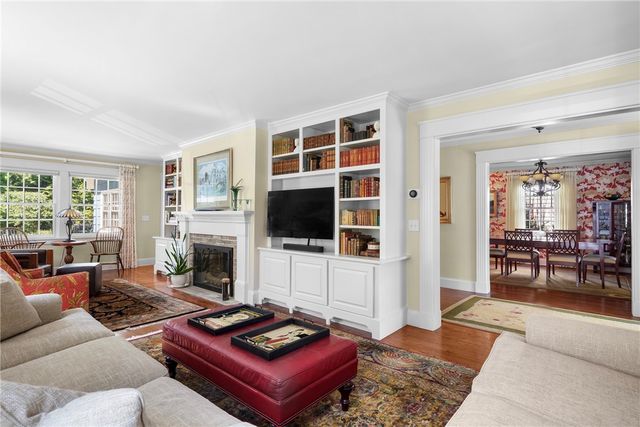 51 Ayrault Street, Newport, RI 02840