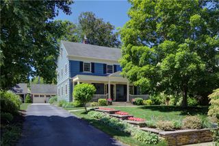 51 Ayrault Street, Newport, RI 02840