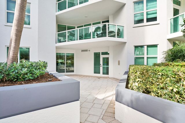 550 SE Mizner Boulevard B209, Boca Raton, FL 33432