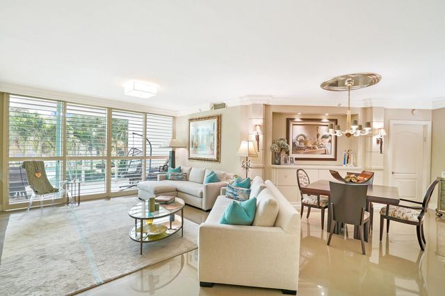 550 SE Mizner Boulevard B209, Boca Raton, FL 33432