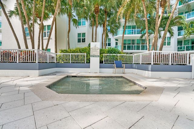 550 SE Mizner Boulevard B209, Boca Raton, FL 33432