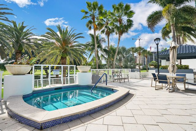 550 SE Mizner Boulevard B209, Boca Raton, FL 33432
