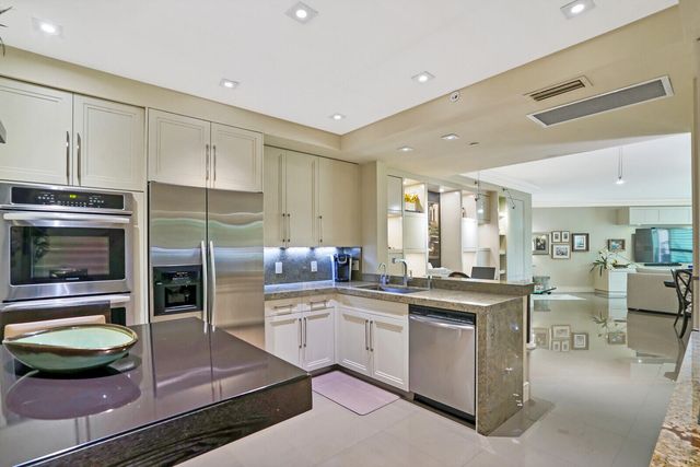 550 SE Mizner Boulevard B209, Boca Raton, FL 33432