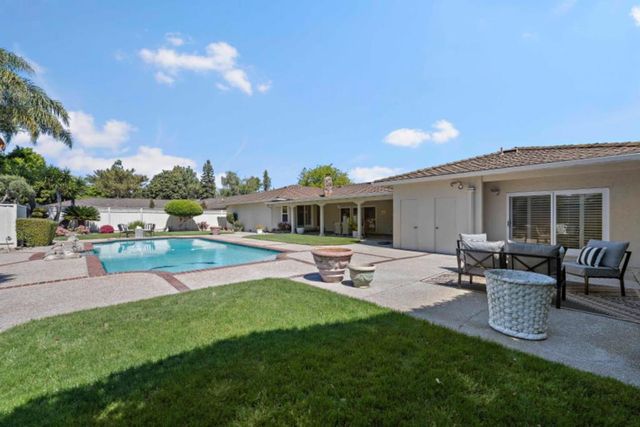 1588 Robsheal Drive, San Jose, CA 95125