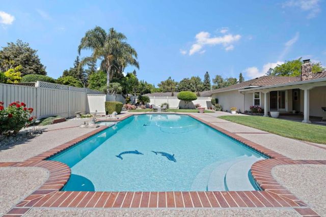 1588 Robsheal Drive, San Jose, CA 95125