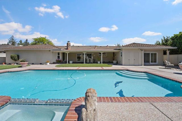 1588 Robsheal Drive, San Jose, CA 95125