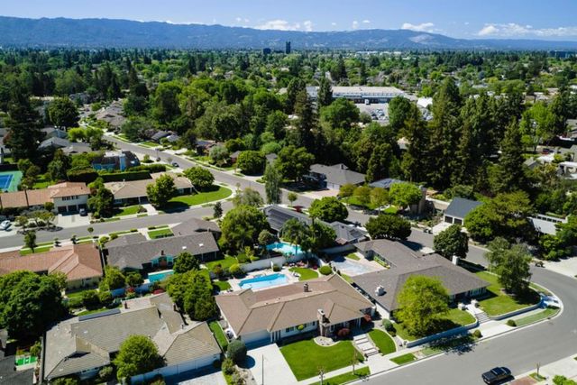 1588 Robsheal Drive, San Jose, CA 95125