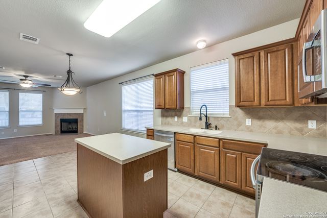 623 POINT SPRINGS, San Antonio, TX 78253