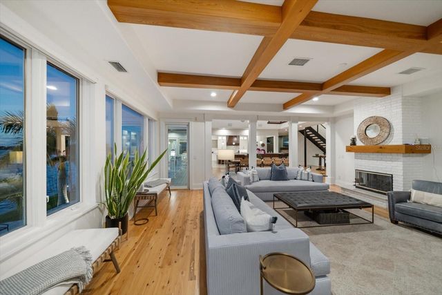 418 ST ANDREWS DRIVE, Belleair, FL 33756