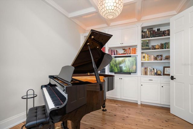 418 ST ANDREWS DRIVE, Belleair, FL 33756