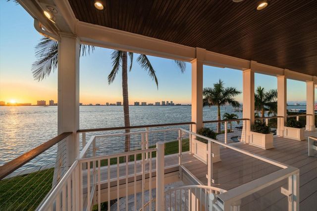 418 ST ANDREWS DRIVE, Belleair, FL 33756