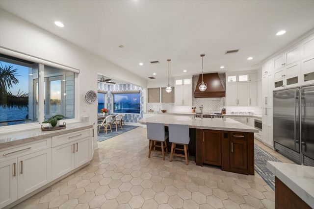 418 ST ANDREWS DRIVE, Belleair, FL 33756