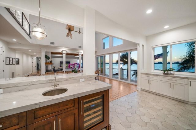 418 ST ANDREWS DRIVE, Belleair, FL 33756