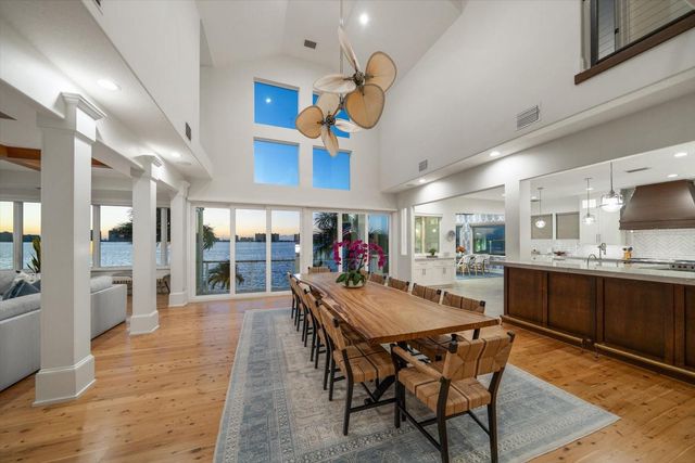 418 ST ANDREWS DRIVE, Belleair, FL 33756