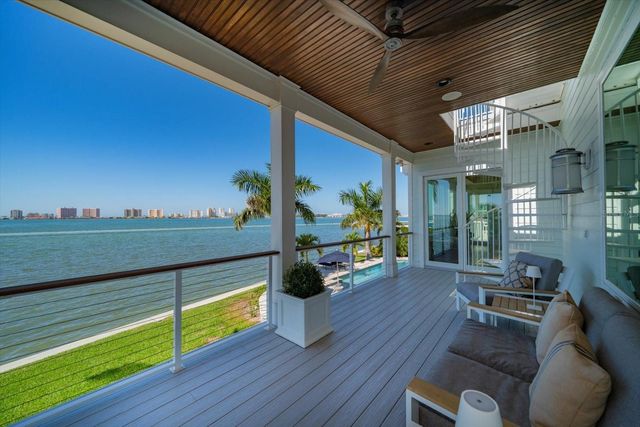 418 ST ANDREWS DRIVE, Belleair, FL 33756