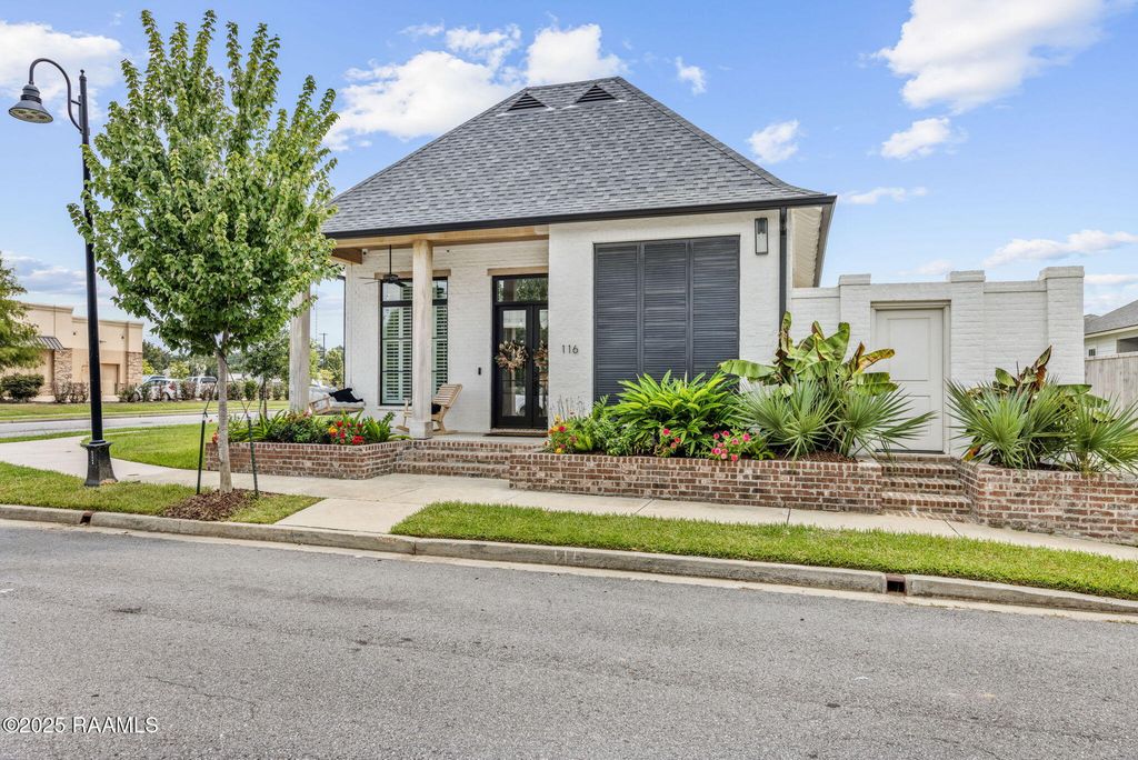 116 San Juan Lane, Youngsville, LA 70592