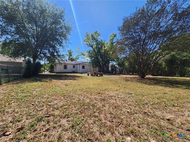 124 Circle Drive, Belton, TX 76513