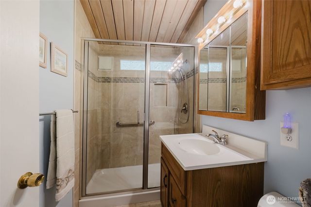 8167 E Cricket Lane, Port Orchard, WA 98366