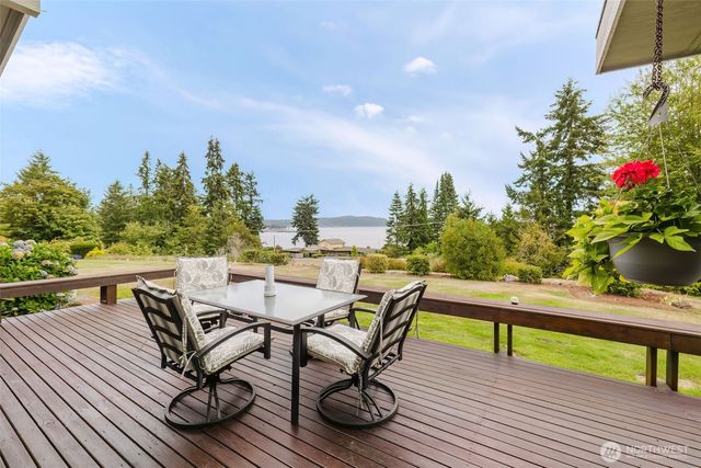 8167 E Cricket Lane, Port Orchard, WA 98366