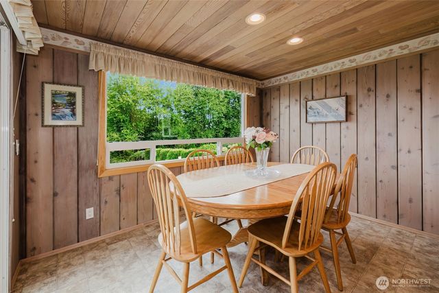 8167 E Cricket Lane, Port Orchard, WA 98366