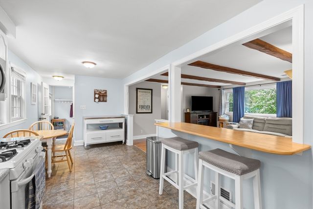 111 Locke Rd, Chelmsford, MA 01824