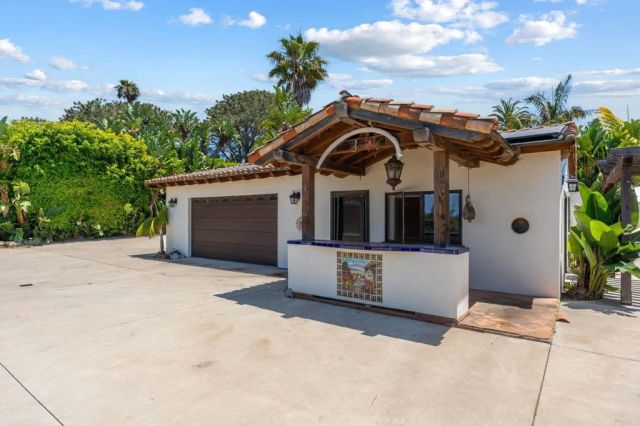 1668 Crest Drive, Encinitas, CA 92024