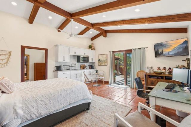 1668 Crest Drive, Encinitas, CA 92024