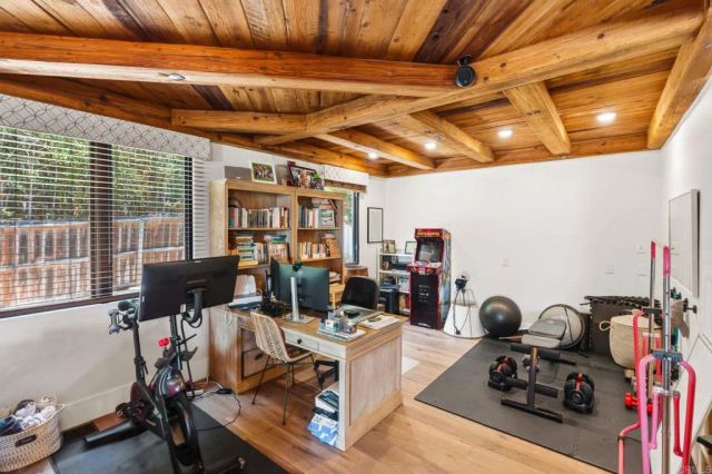1668 Crest Drive, Encinitas, CA 92024