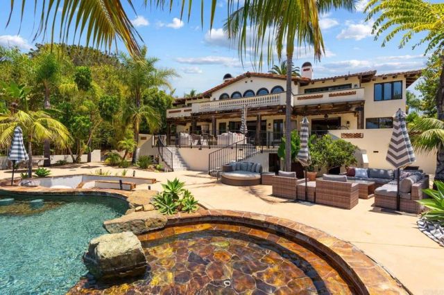 1668 Crest Drive, Encinitas, CA 92024