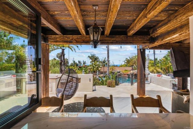 1668 Crest Drive, Encinitas, CA 92024