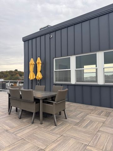 950 Broadway 24, Chelsea, MA 02150