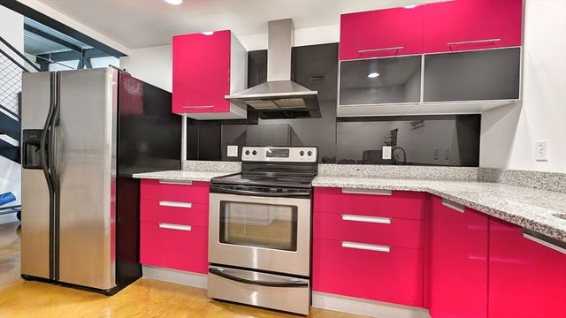 950 Broadway 24, Chelsea, MA 02150