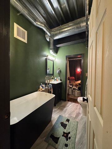 950 Broadway 24, Chelsea, MA 02150