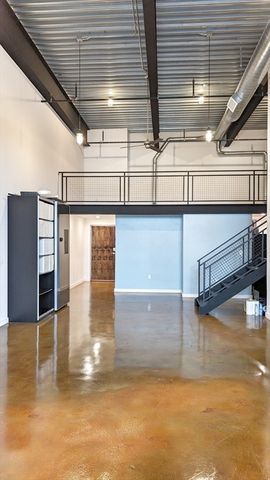 950 Broadway 24, Chelsea, MA 02150