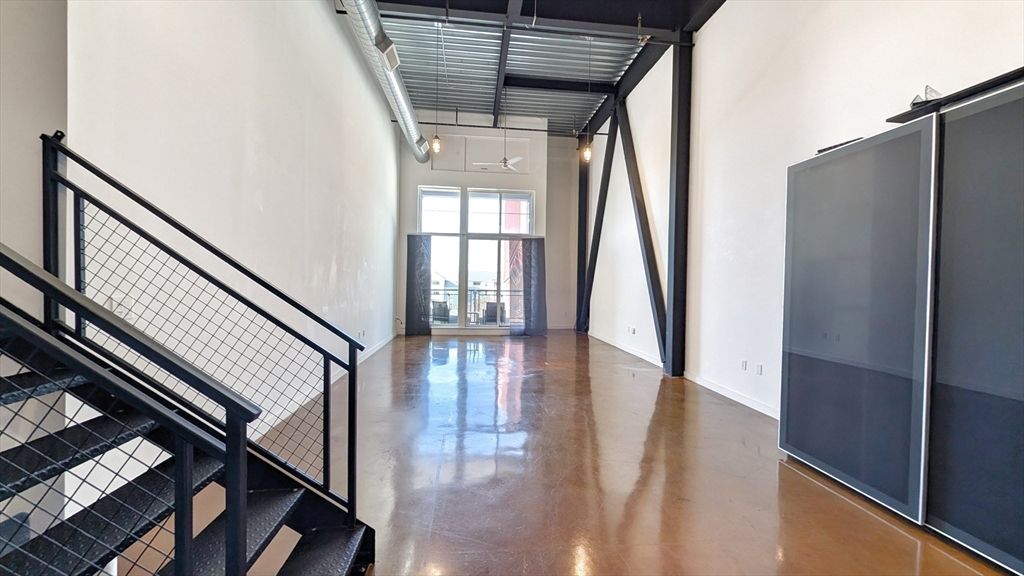 950 Broadway 24, Chelsea, MA 02150