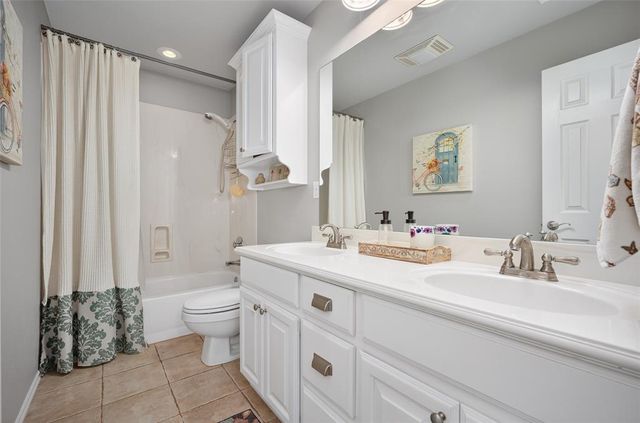 1372 Fox Run Lane, Blanchard, OK 73010