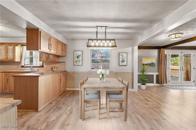 2424 Lyndon Drive, Green, OH 44685