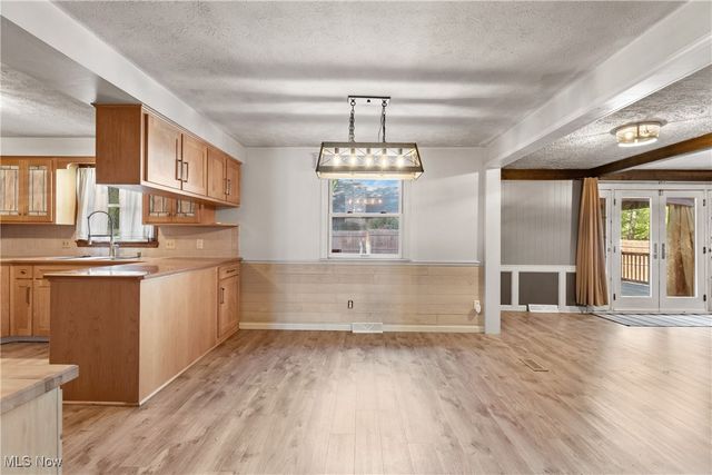 2424 Lyndon Drive, Green, OH 44685