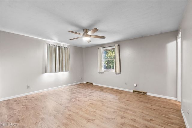 2424 Lyndon Drive, Green, OH 44685